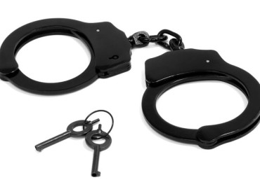 Woman remanded to custody for honey-trapping