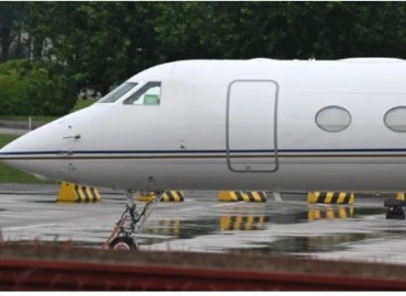 Musk leaves Beijing after Tesla wins key China security clearance