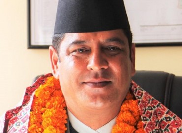 Industry Minister emphasizes on establishing international-standard sales gallery