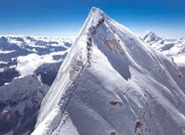 Massive avalanche in Manaslu Peak, people nearby Budhigandaki urged to remain vigilant