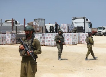 Israel reopens Gaza’s Erez crossing for first time since Oct 7