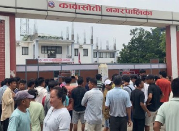 Govt. positive to expand capacity of BP Koirala Cancer Hospital: Health Minister Yadav