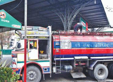 Petroleum Tanker Drivers Association agrees to withdraw protest following four-point agreement