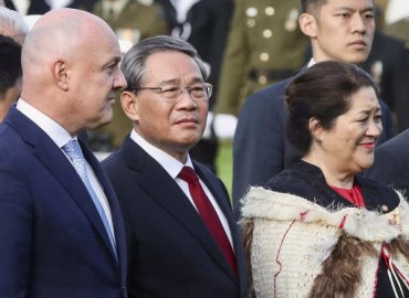 Chinese premier calls on China, New Zealand to stay as partners for common development