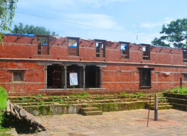Lamjung palace being reconstructed in original, antique style