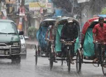 Continuous rain since Friday disrupts daily life