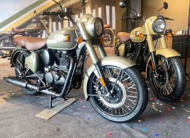 Royal Enfield Classic 350 Signals Edition Launched in Nepal, Priced at NPR 5,55,700