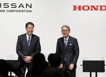 Nissan and Honda are in the final stages of preparing for a merger, aiming to become the third-largest automobile manufacturer.