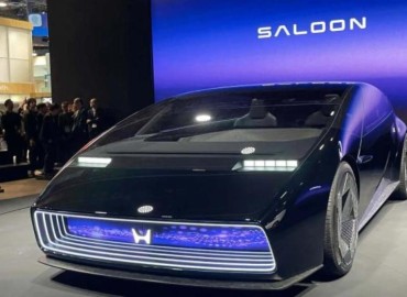 Honda plans to introduce its first electric vehicle powered by solid-state batteries by the end of 2030.