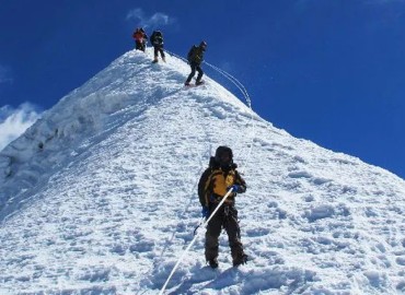 Government arranging social security for climbers