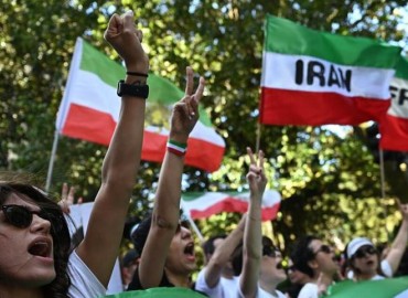 Nearly 2,000 Australian citizens register to leave Israel, Iran