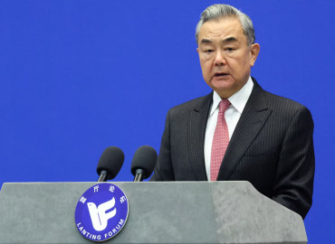 China Urges U.S. and Israel to Halt Military Operations in Iran