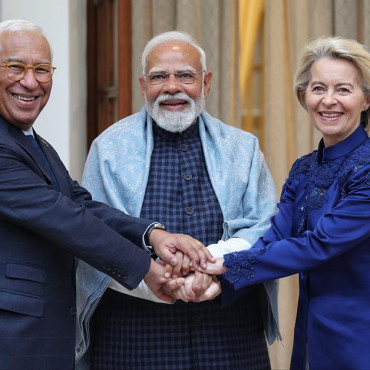 Indian Opposition MPs Protest “Surrender” Trade Deal with US