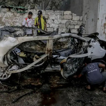Israeli Attacks Continue in Gaza Despite Agreement