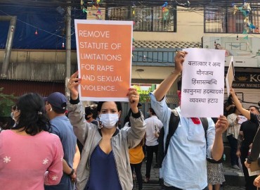 Demonstration in front of PM’s residence against rape (Photo Feature)